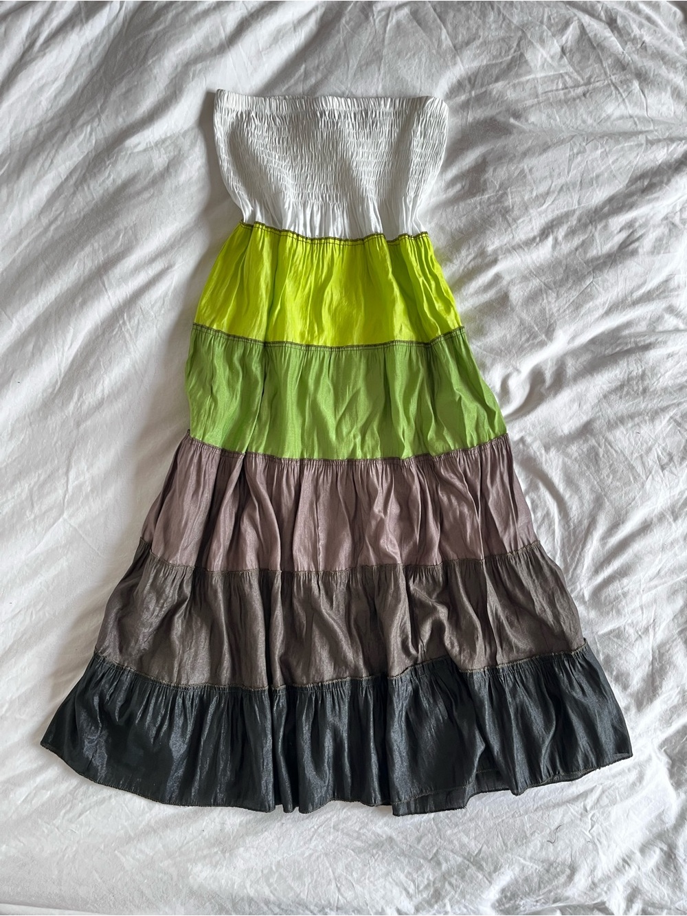 Vintage 90s tiered gradient white green and black sundress